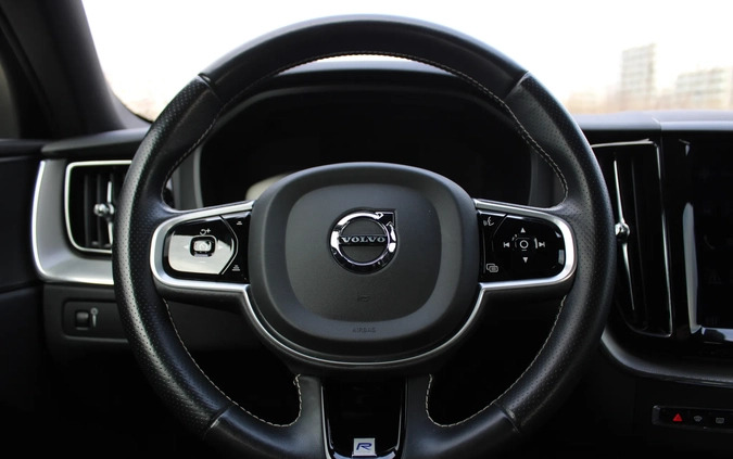Volvo XC 60 cena 149999 przebieg: 81000, rok produkcji 2019 z Racibórz małe 137